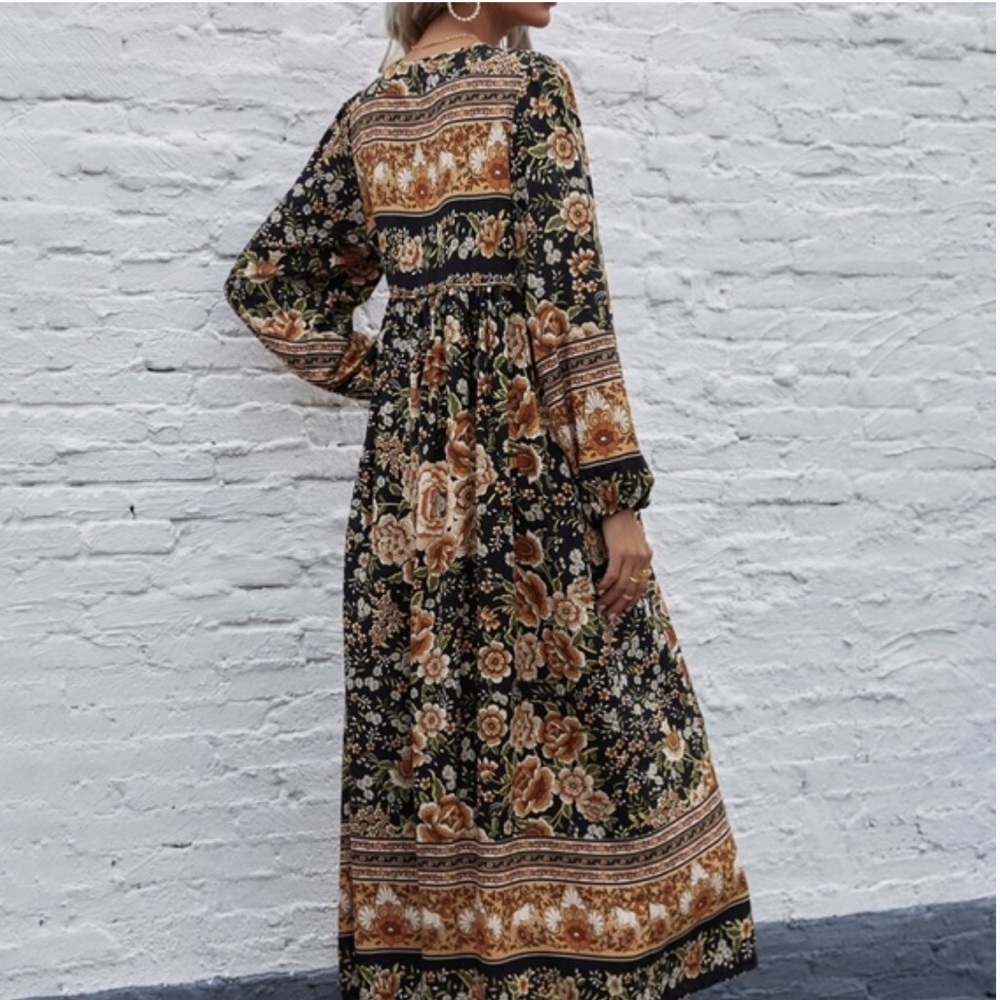 Boho Gypsy Floral Print Long Sleeve Maxi Dress - Picture 6 of 9